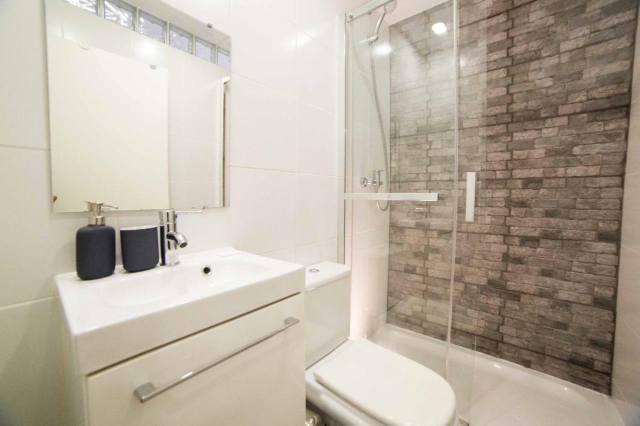 Appartamento Flh Fresh And Cozy Old Town Duplex Lisbona Esterno foto